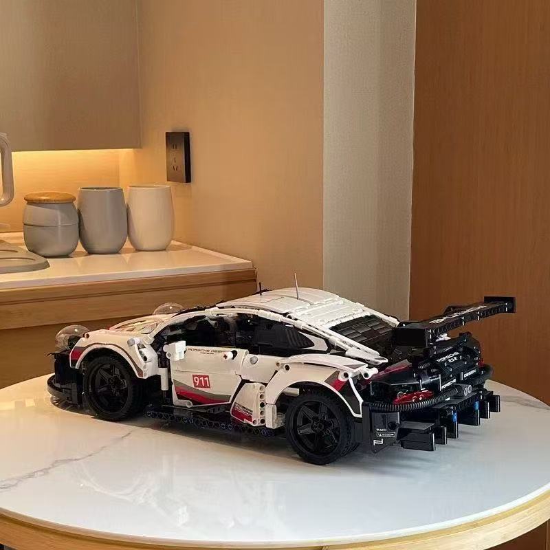 1580 PCS Technic Porsche 911 RSR Supercar - 1:10 Scale Large Building Set