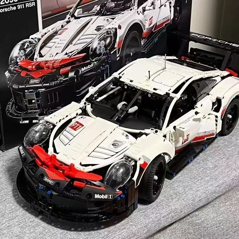 1580 PCS Technic Porsche 911 RSR Supercar - 1:10 Scale Large Building Set