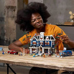 Stranger Things Haunted Mansion Building Block Set – Multi-Level Modular House with Minifigures